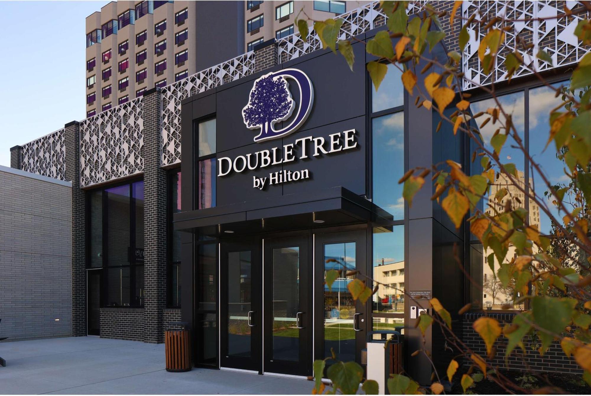 Doubletree By Hilton Battle Creek Hotel ภายนอก รูปภาพ